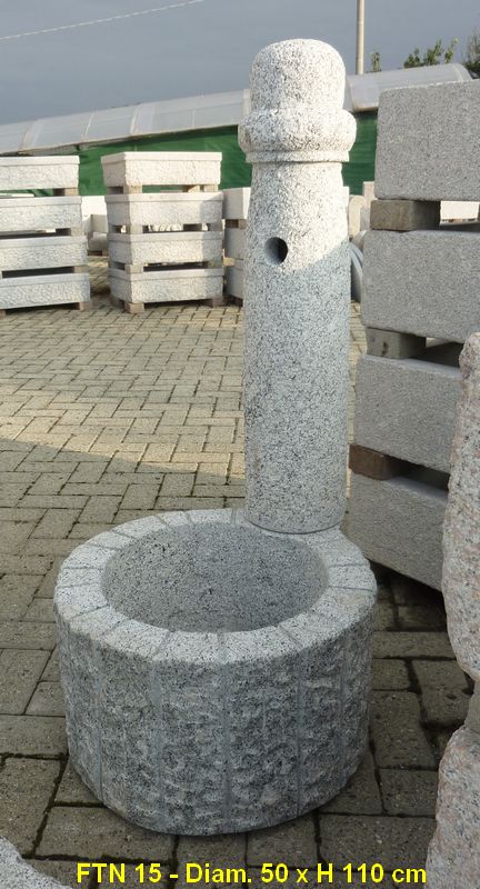 fontana in pietra da esterno