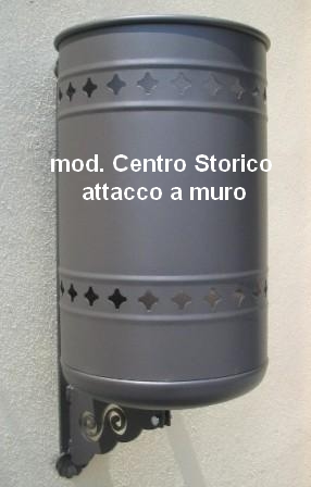 cestino attacco a muro