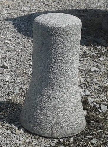 dissuasore in pietra piccolo