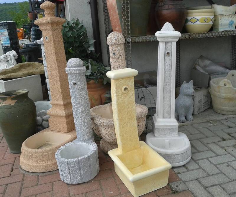 fontane da giardino in cemento - Fontanelle A Colonna In Cemento
