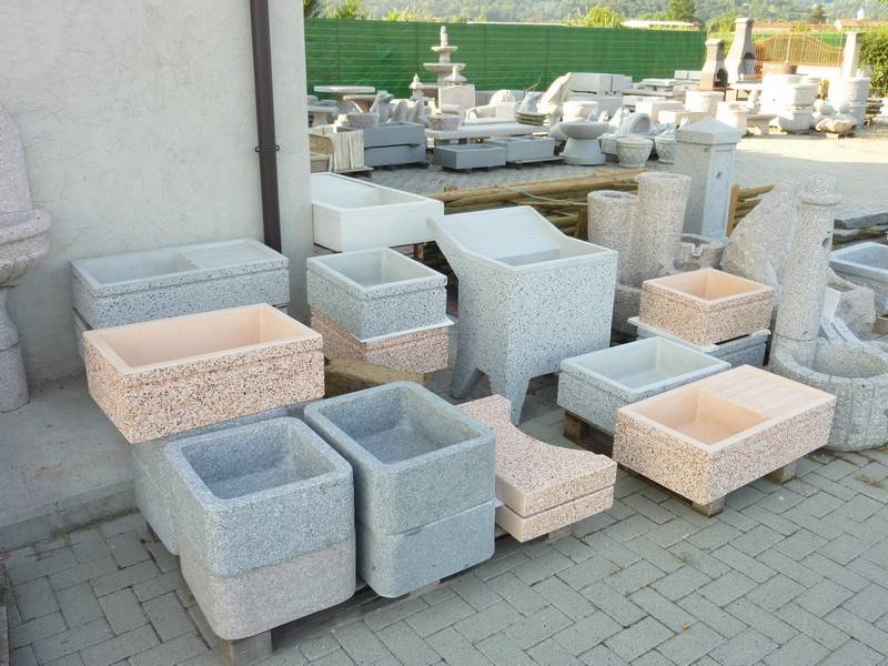 Lavatoio Esterno Lavandini Da Esterno In Graniglia.Vasche Lavelli Lavatoio In Cemento Crear Arredo Esterni E Giardino