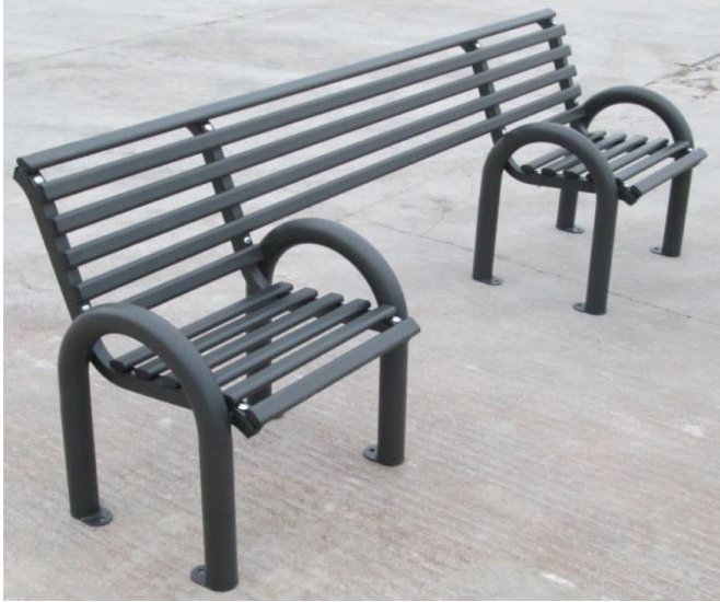 Panchina inclusiva arredo urbano