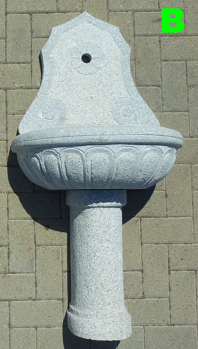 fontana a muro pietra