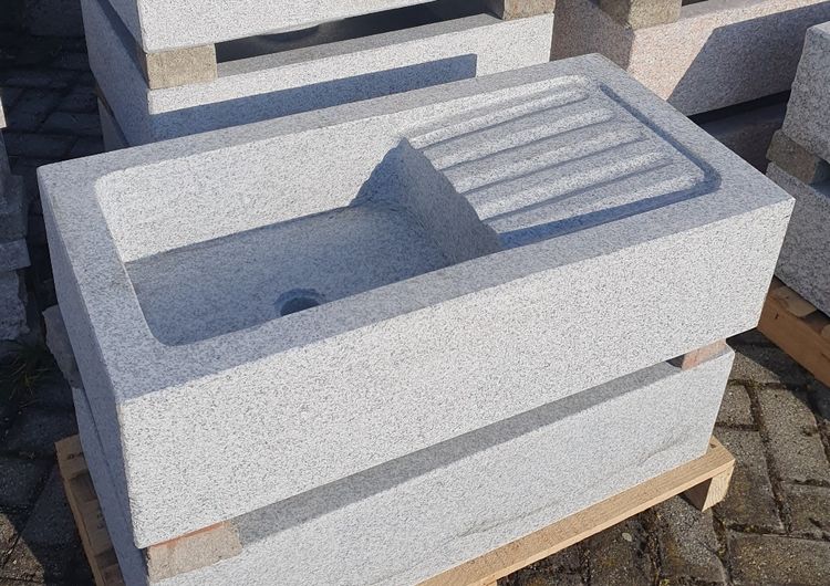 lavandino con gocciolatoio in pietra 80x40