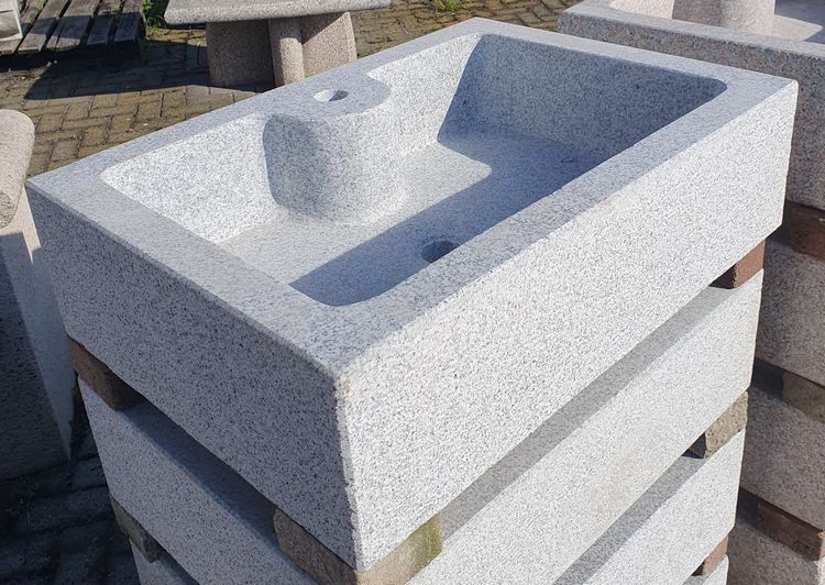 lavello in granito con foro