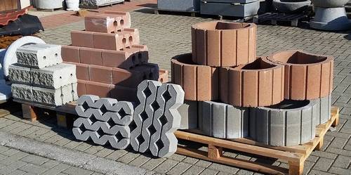 blocchi-cemento-muro-giardino